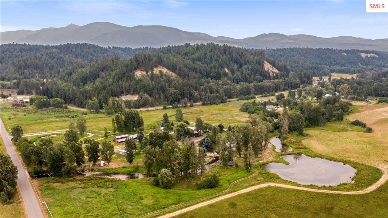 Single Family Homes for Sale at 254 Lions Den Road Bonners Ferry, Idaho 83805 United States