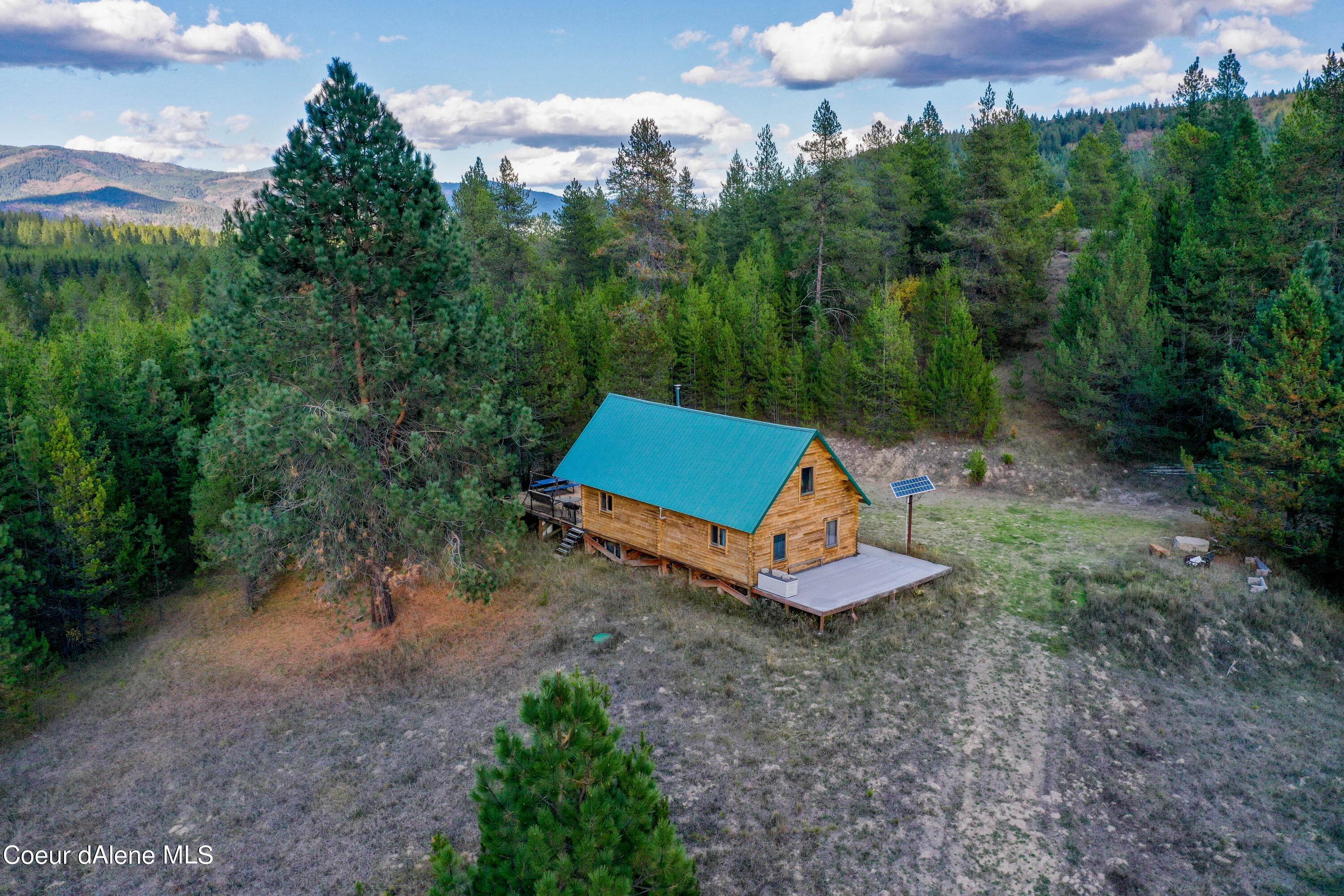 Single Family Homes for Sale at 399 Covered Bridge Lp Blanchard, Idaho 83804 United States