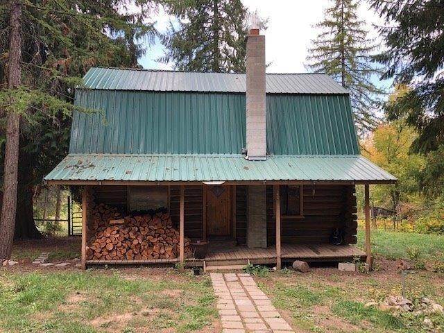 Single Family Homes for Sale at 2060 Friedlund Road Kettle Falls, Washington 99141 United States