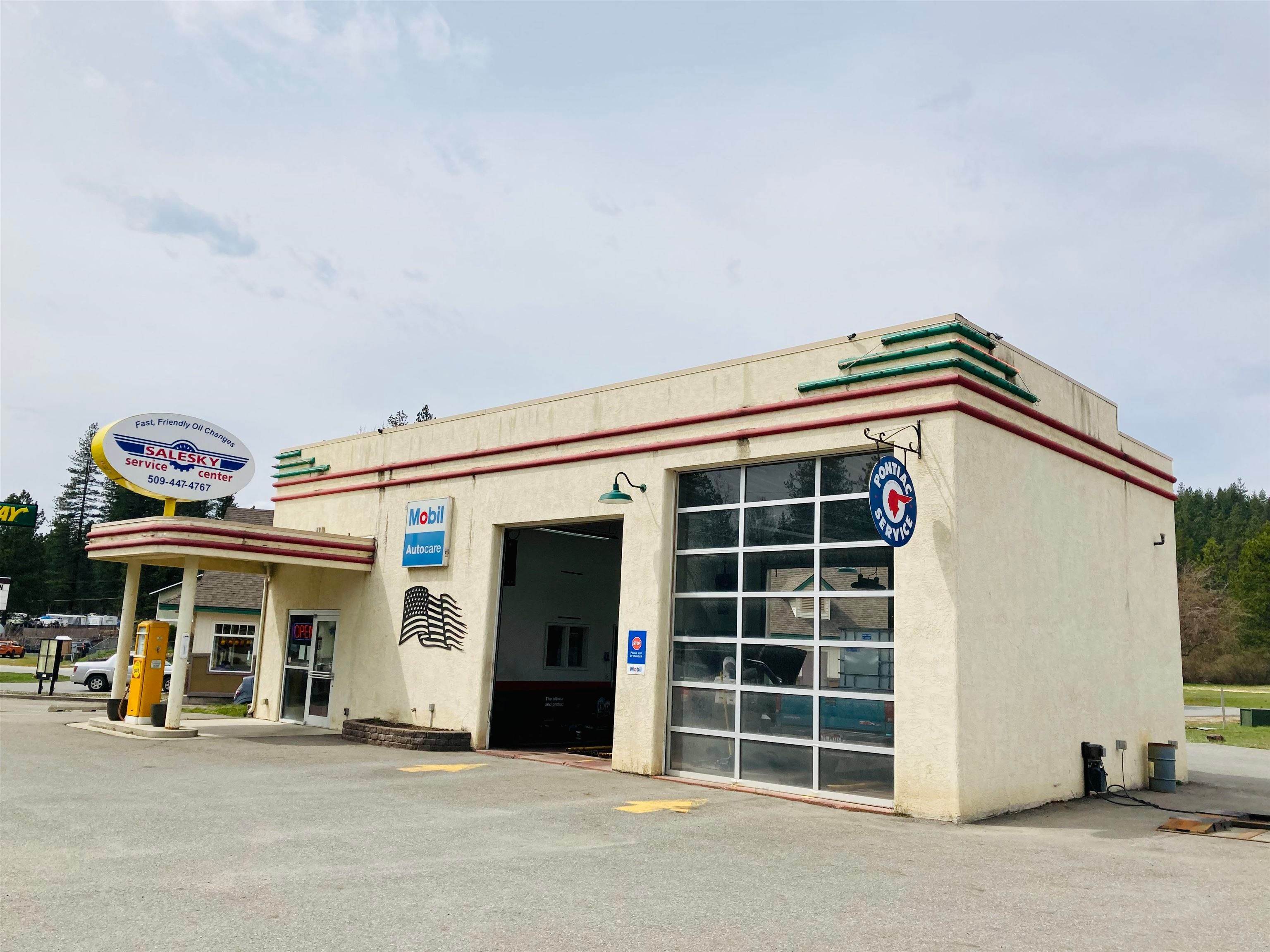 Commercial for Sale at 333209 Highway 2 Hwy Newport, Washington 99156 United States