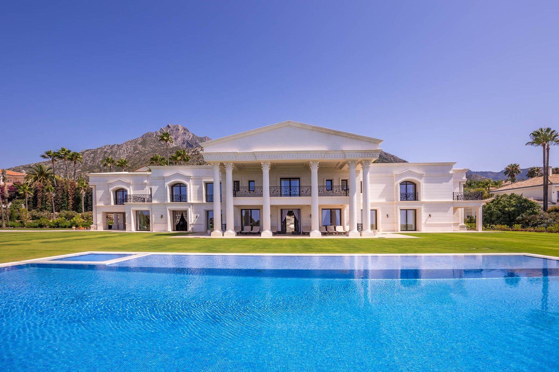 Single Family Homes for Sale at Mansion with imposing panoramic views in Sierra Blanca, Marbella Marbella, Málaga 29610 Spain
