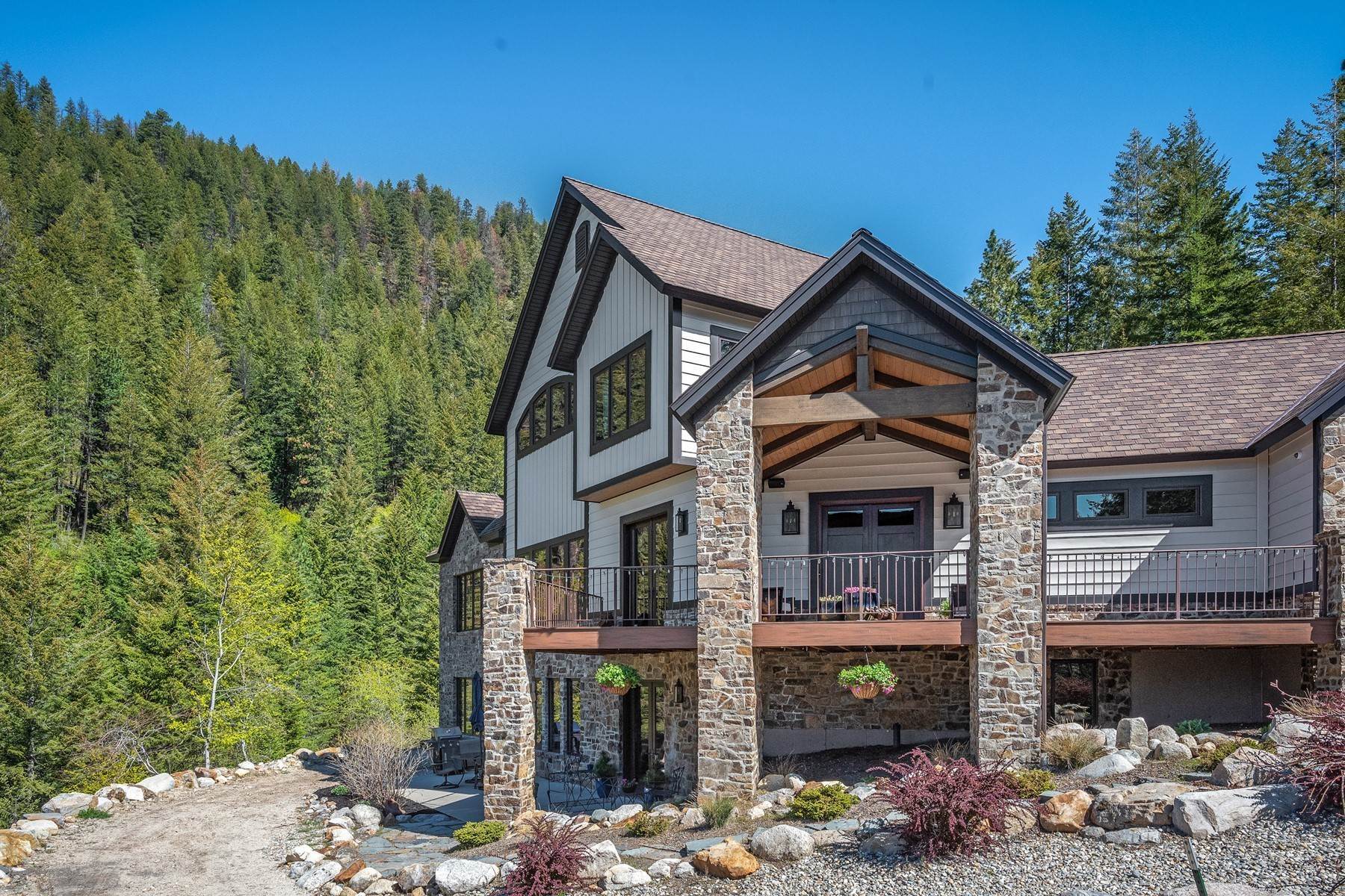 Single Family Homes for Sale at Custom Home w Expansive Lake Views! 202 Trestle Creek Ln Hope, Idaho 83836 United States