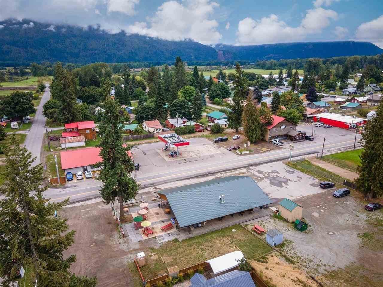 32. Commercial for Sale at 213 E 4th Avenue Clark Fork, Idaho 83811 United States