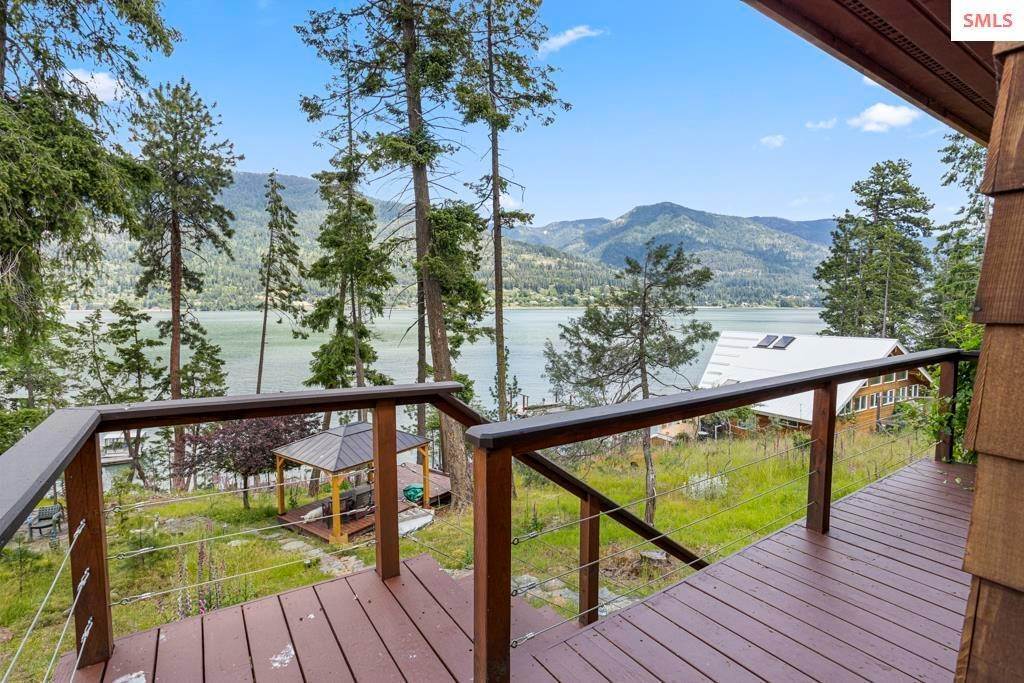 22. Single Family Homes for Sale at 1930 Warren Is Sh Hope, Idaho 83836 United States