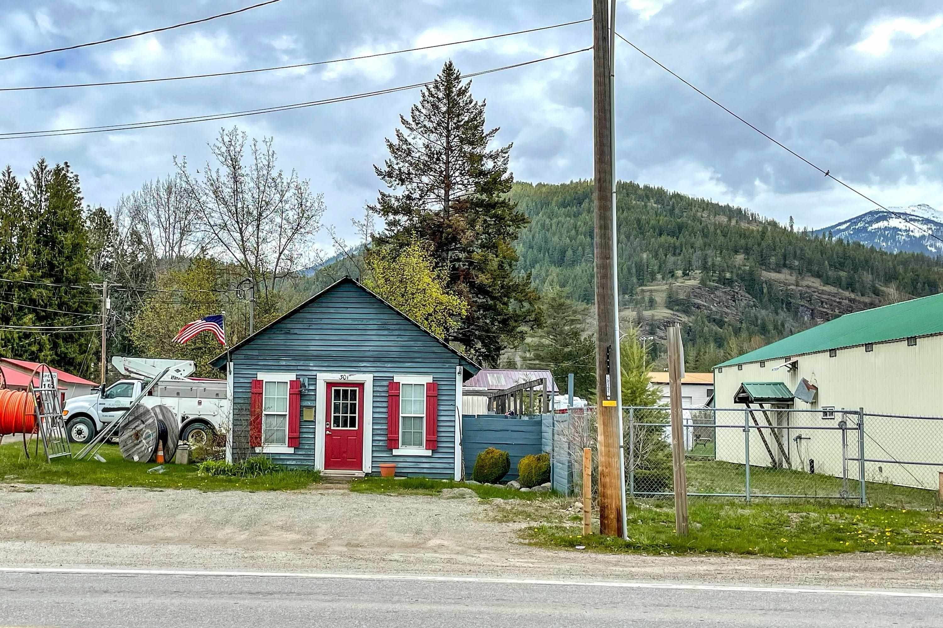3. Commercial for Sale at 301 E 4th Avenue Clark Fork, Idaho 83811 United States