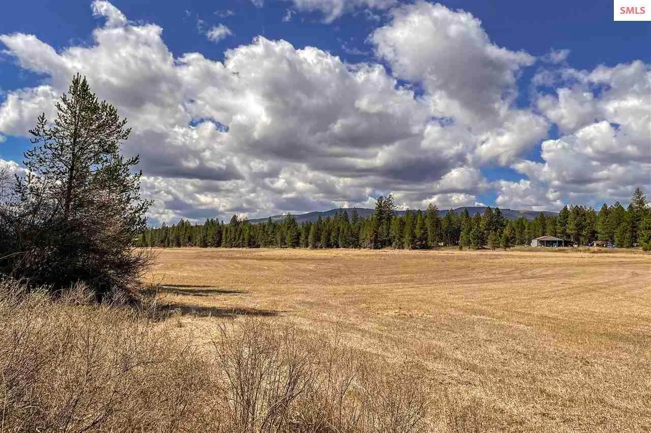 13. Single Family Homes for Sale at 3600 Bandy Road Priest River, Idaho 83856 United States