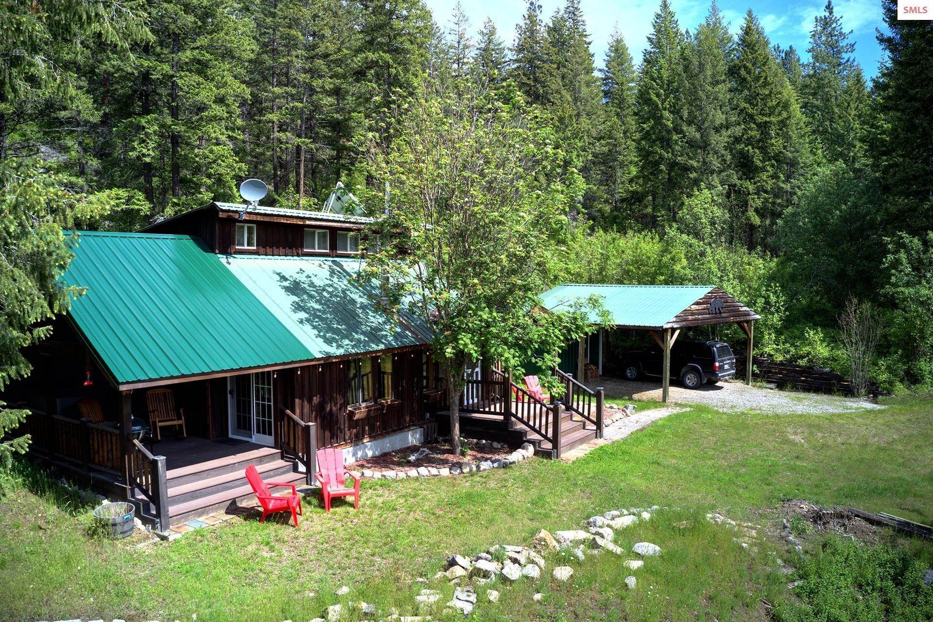 38. Single Family Homes for Sale at 223 Birdpoint Road Bonners Ferry, Idaho 83805 United States