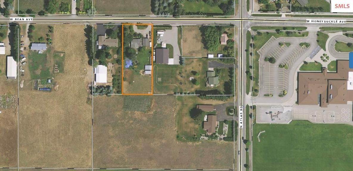 41. Single Family Homes for Sale at 3344 W Bean Avenue Hayden, Idaho 83835 United States