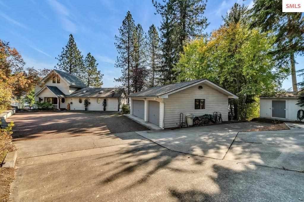 10. Single Family Homes for Sale at 6766 W Rockford Bay Road Coeur d’Alene, Idaho 83814 United States