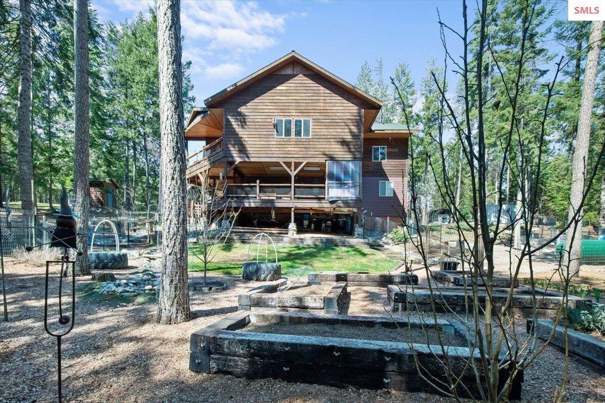 34. Single Family Homes for Sale at 229 Lost In The Woods Lane Careywood, Idaho 83809 United States