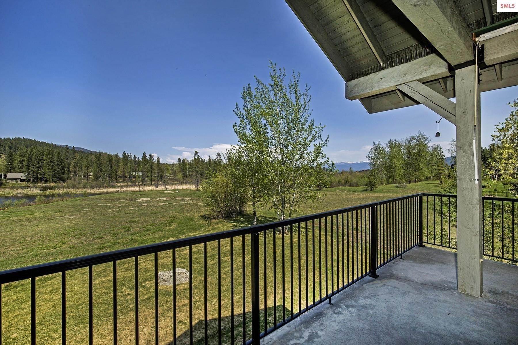 9. Condominiums for Sale at 500 Guthrie Place #1304 Dover, Idaho 83825 United States