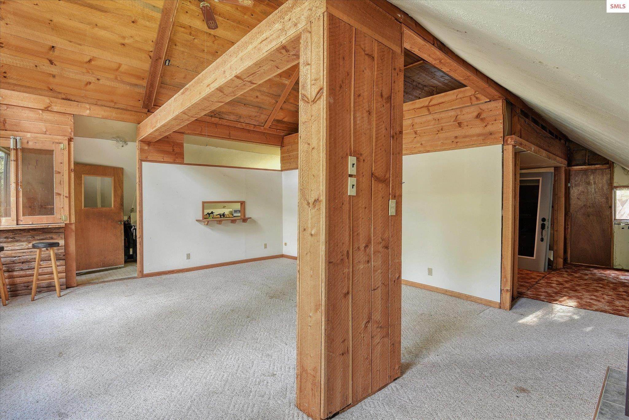 19. Single Family Homes for Sale at 289 Lost in the Woods Careywood, Idaho 83809 United States