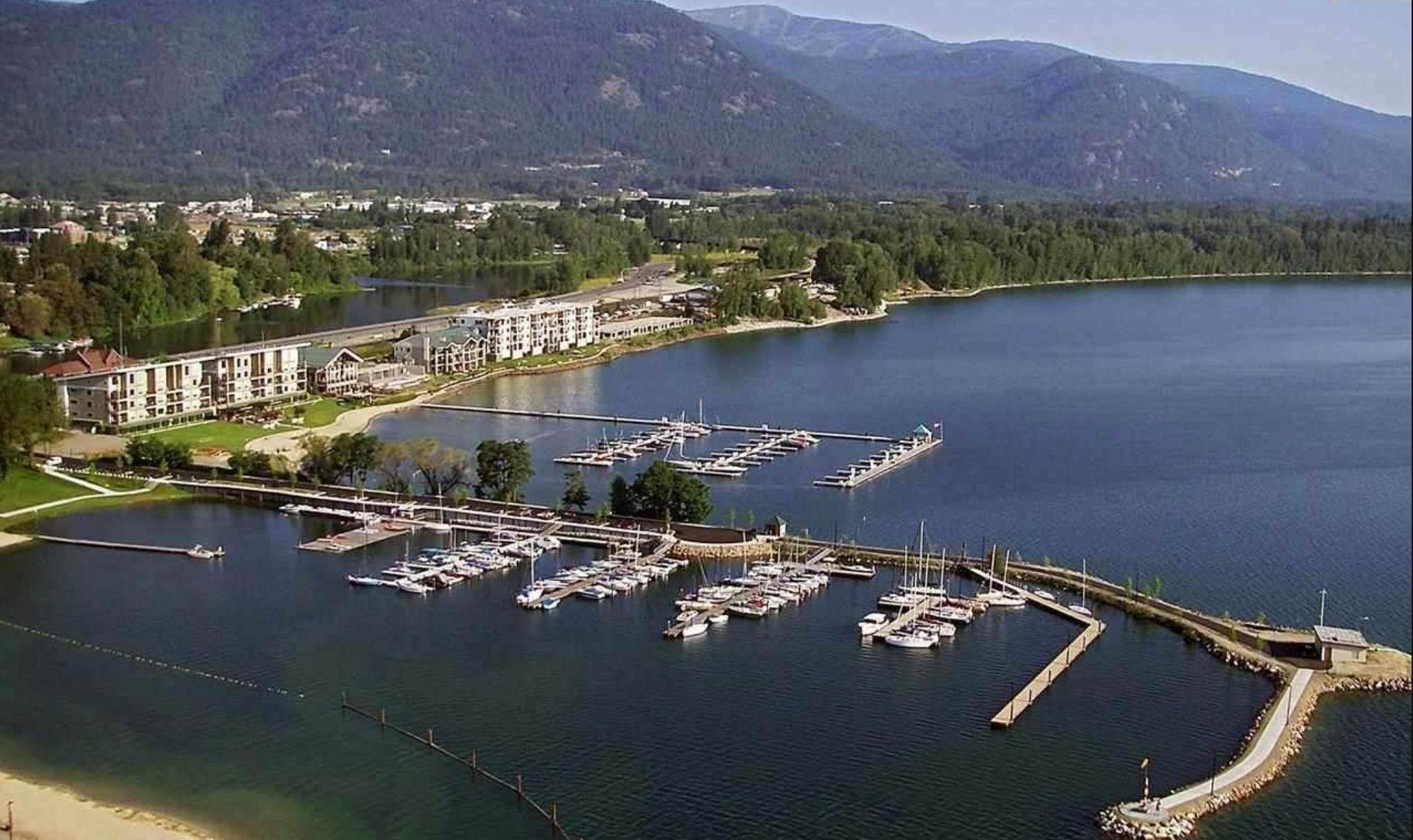 34. Condominiums for Sale at 802 Sandpoint Ave #8108 Sandpoint, Idaho 83864 United States