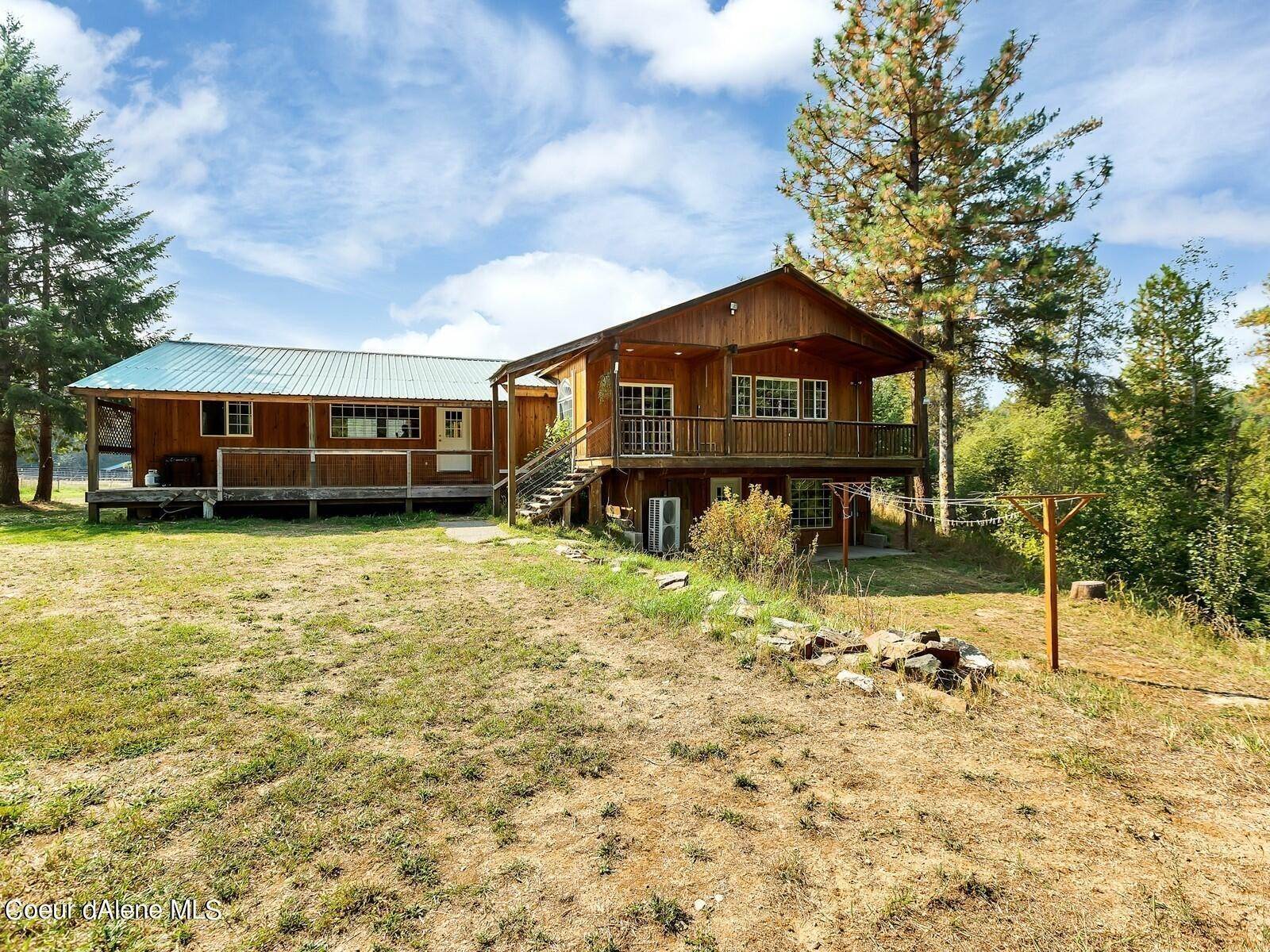 24. Single Family Homes for Sale at 4991 Gleason Mcabee Falls Road Priest River, Idaho 83856 United States
