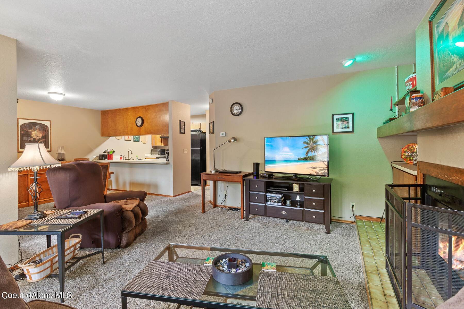4. Condominiums for Sale at 8238 N VILLAGE Drive Hayden, Idaho 83835 United States