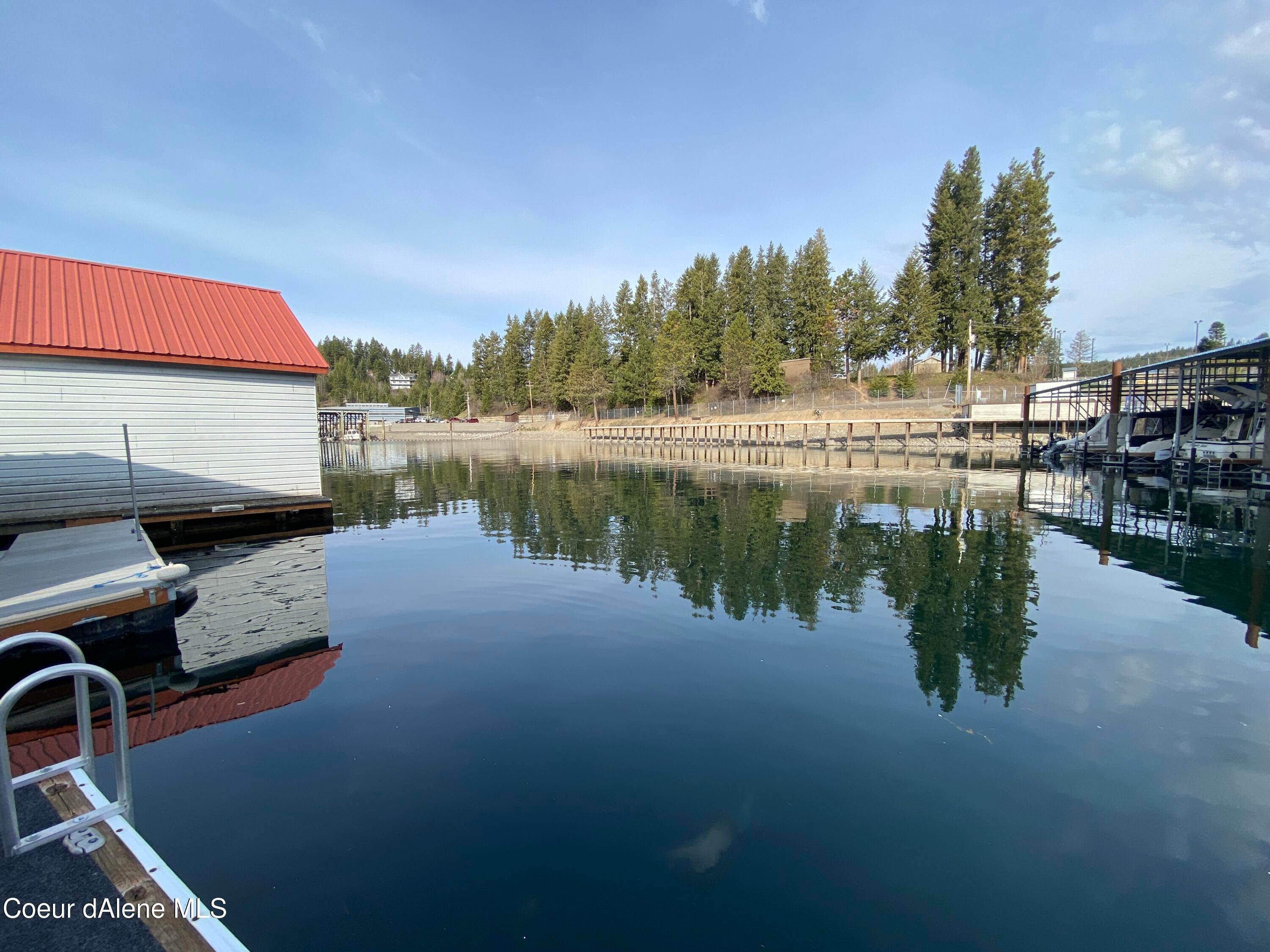 21. Single Family Homes for Sale at 34053 N HARBORVIEW MARINA Bayview, Idaho 83803 United States