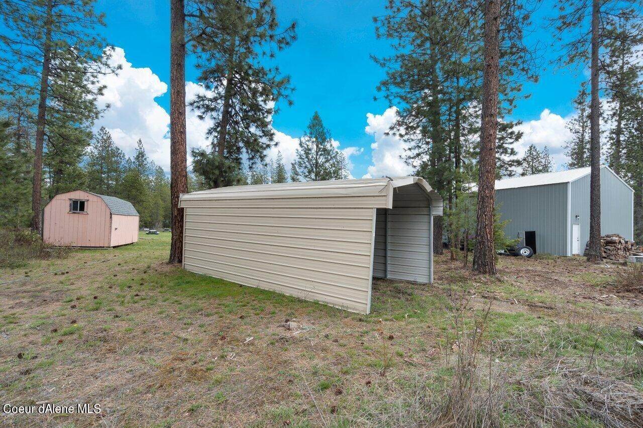 34. Single Family Homes for Sale at 359 Spirit Valley Lane Blanchard, Idaho 83804 United States