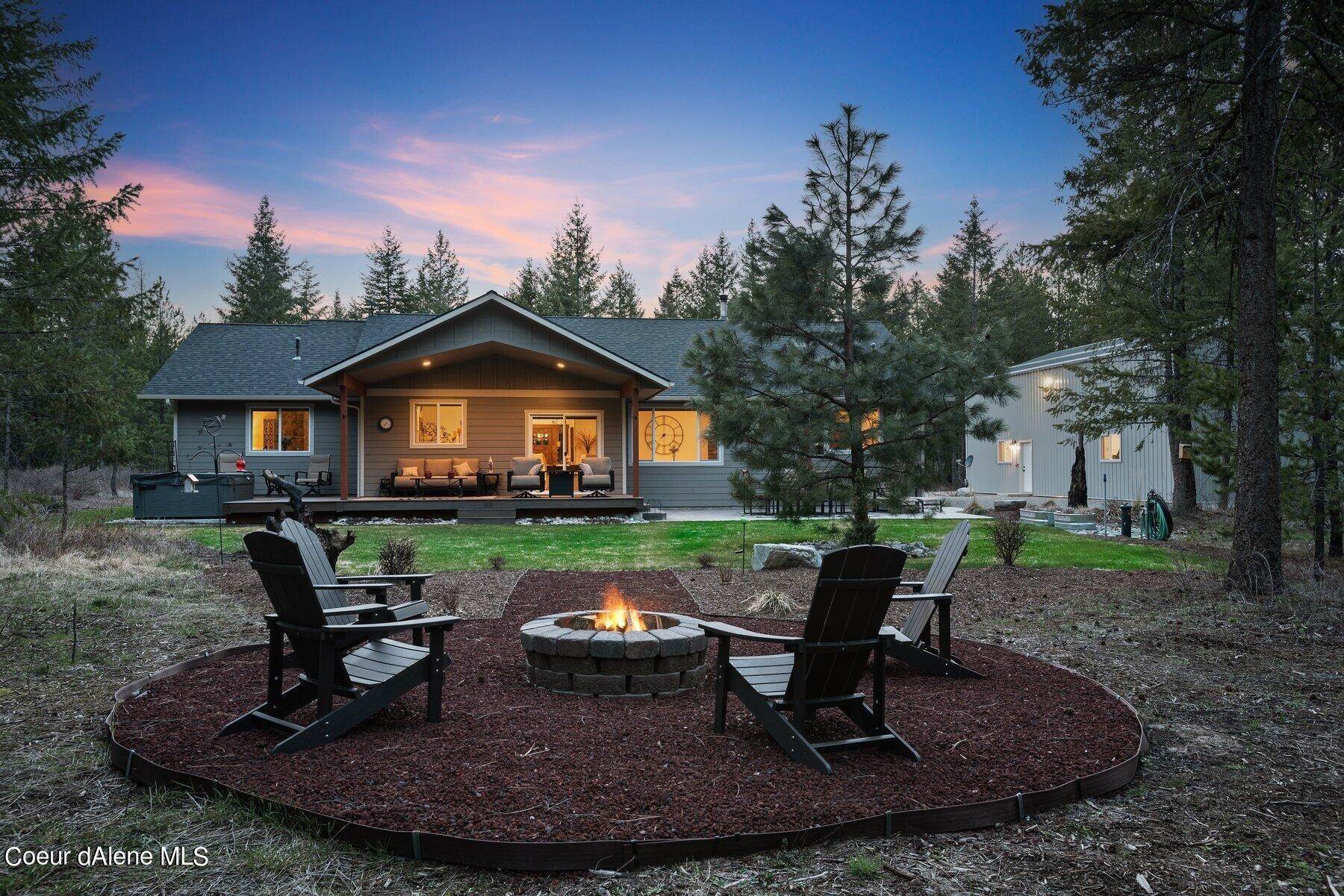 47. Single Family Homes for Sale at 484 Goldfinch Lane Spirit Lake, Idaho 83869 United States