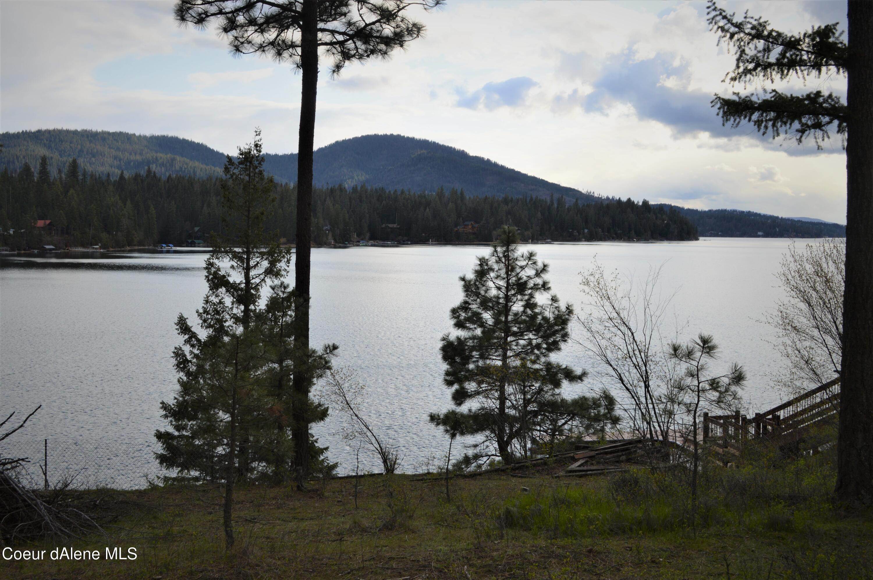2. Land for Sale at 8092 E LEES POINT Road Hayden, Idaho 83835 United States