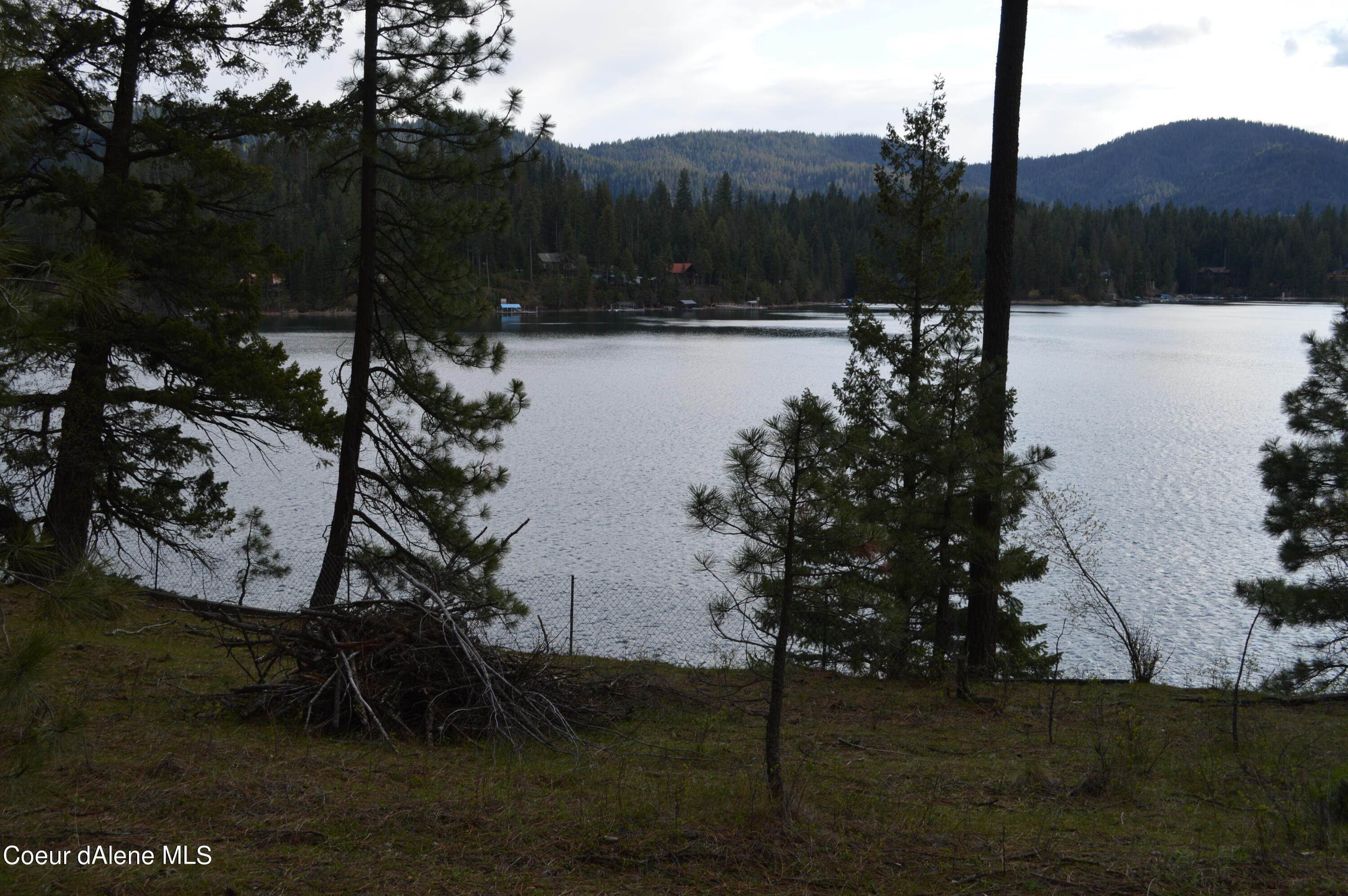 3. Land for Sale at 8092 E LEES POINT Road Hayden, Idaho 83835 United States