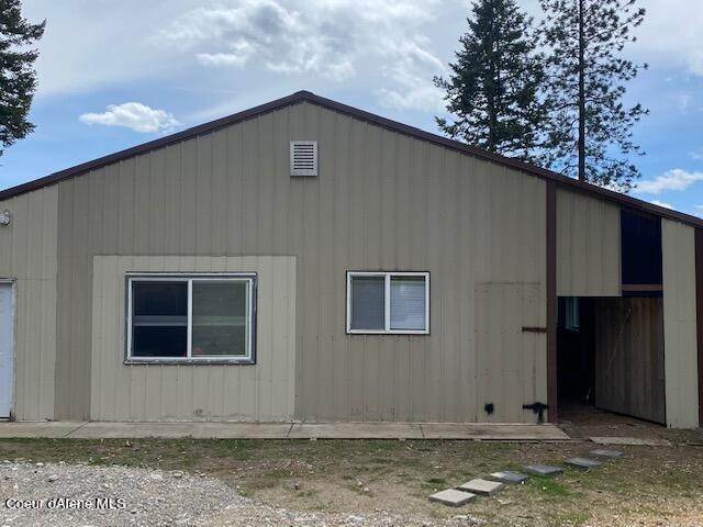6. Single Family Homes for Sale at 850 Four Wheel Drive Spirit Lake, Idaho 83869 United States