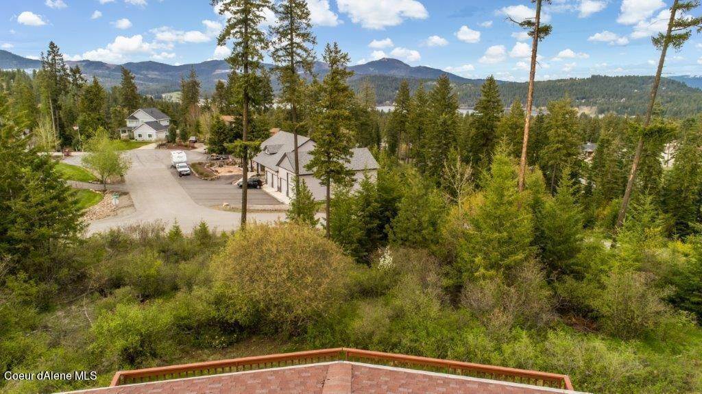 14. Single Family Homes for Sale at 19017 W SWEETBRIER Court Hauser, Idaho 83854 United States