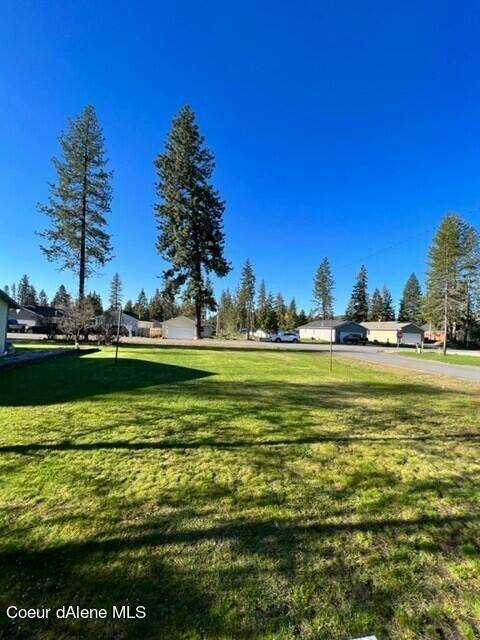 26. Single Family Homes for Sale at 5671 W MAINE Street Spirit Lake, Idaho 83869 United States