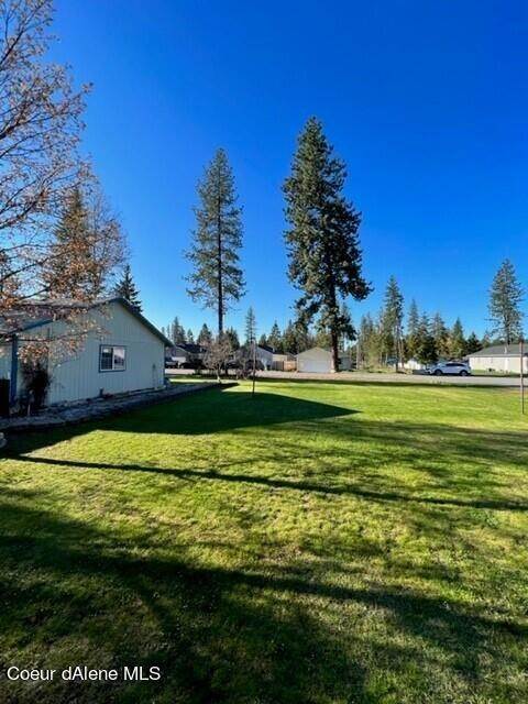 27. Single Family Homes for Sale at 5671 W MAINE Street Spirit Lake, Idaho 83869 United States