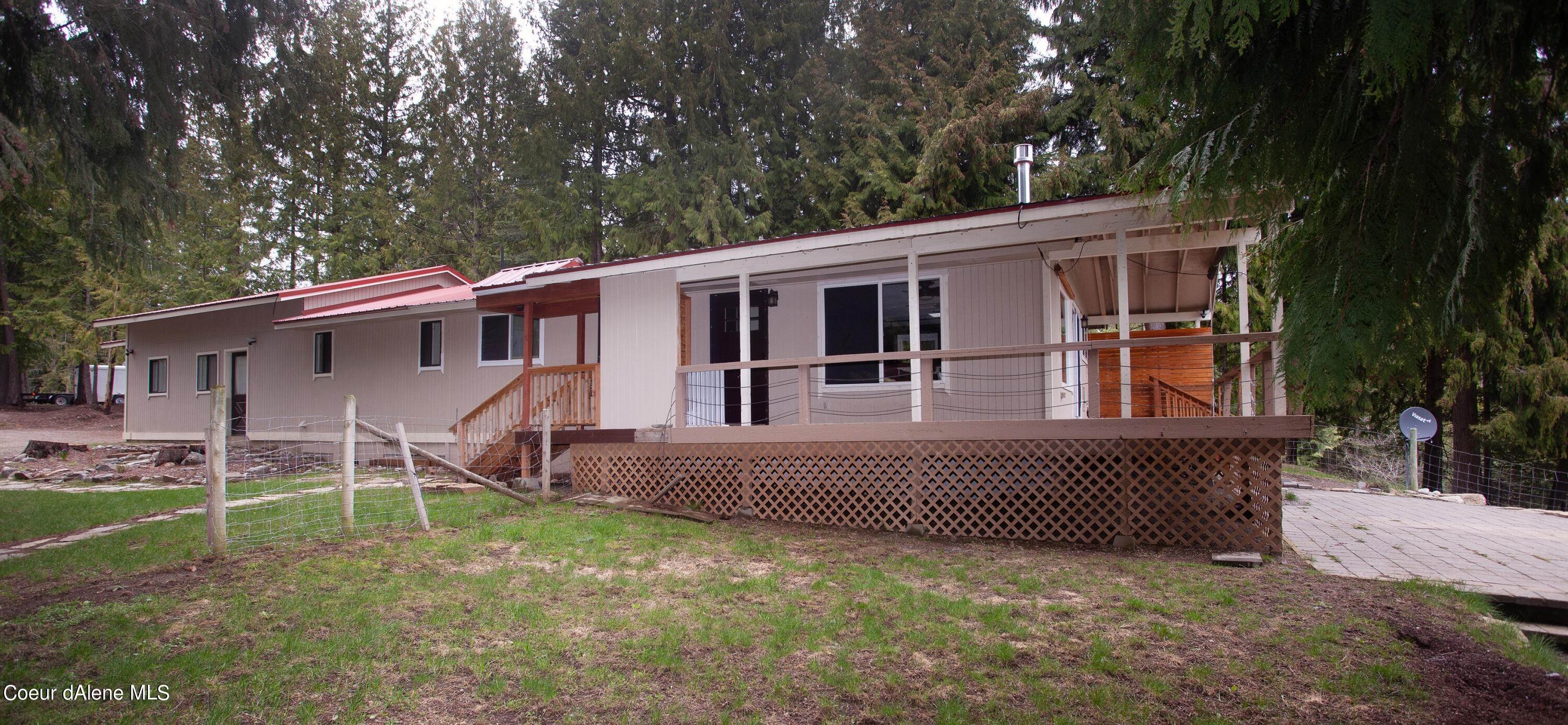19. Single Family Homes for Sale at 1799 Camp Bay Sagle, Idaho 83860 United States