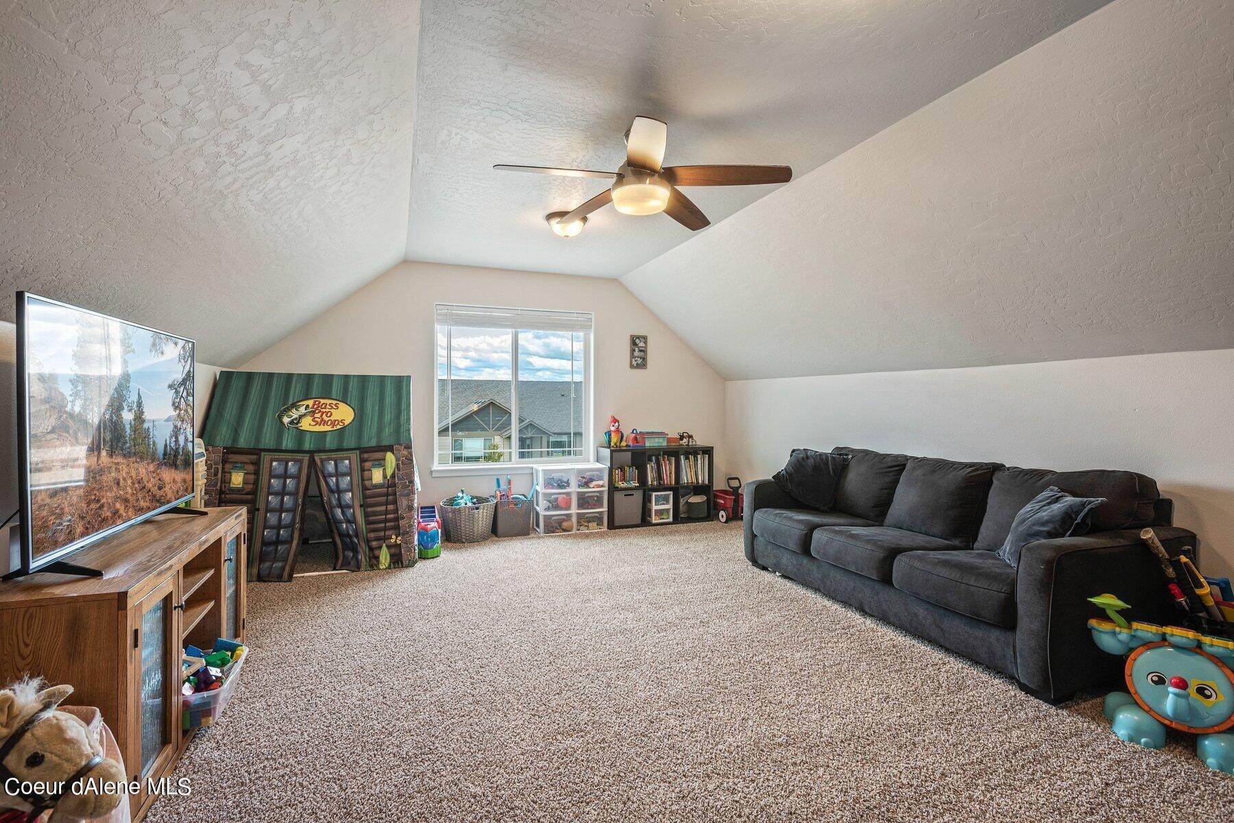21. Single Family Homes for Sale at 2554 N VIKING LOOP Post Falls, Idaho 83854 United States