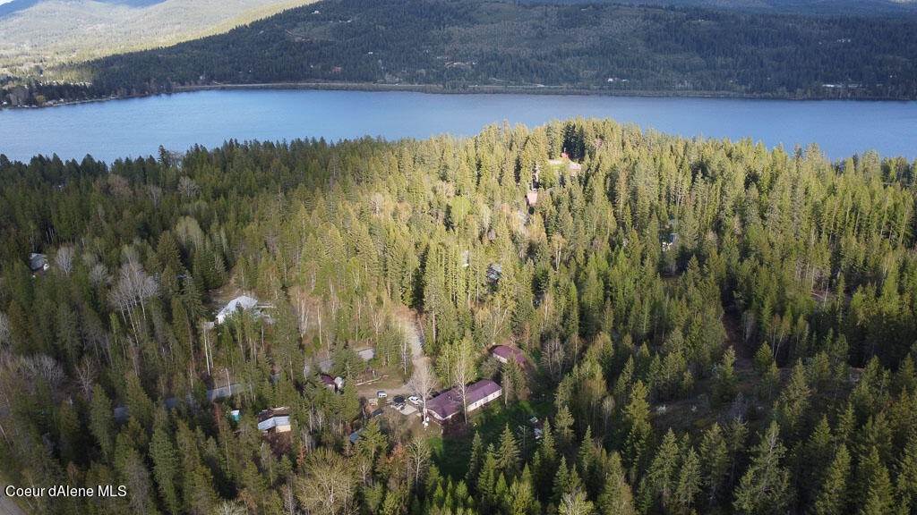 Single Family Homes for Sale at 1474 Cocolalla Loop Road Cocolalla, Idaho 83813 United States