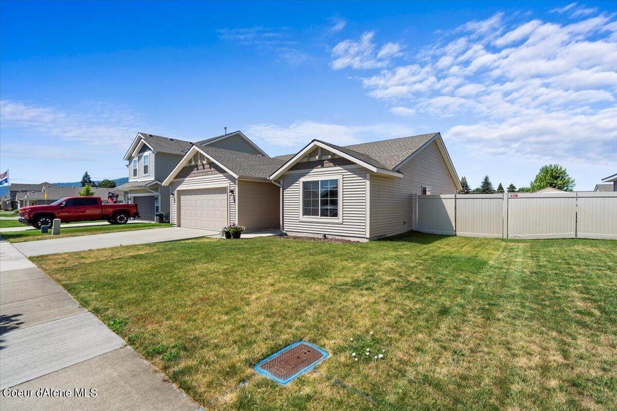 2. Single Family Homes for Sale at 1417 N PYROCLAST Street Post Falls, Idaho 83854 United States