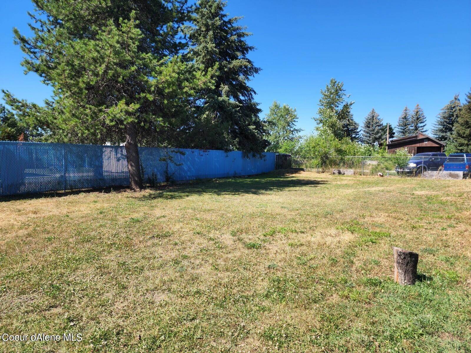 26. Single Family Homes for Sale at 1628 W JUDY K Drive Rathdrum, Idaho 83858 United States