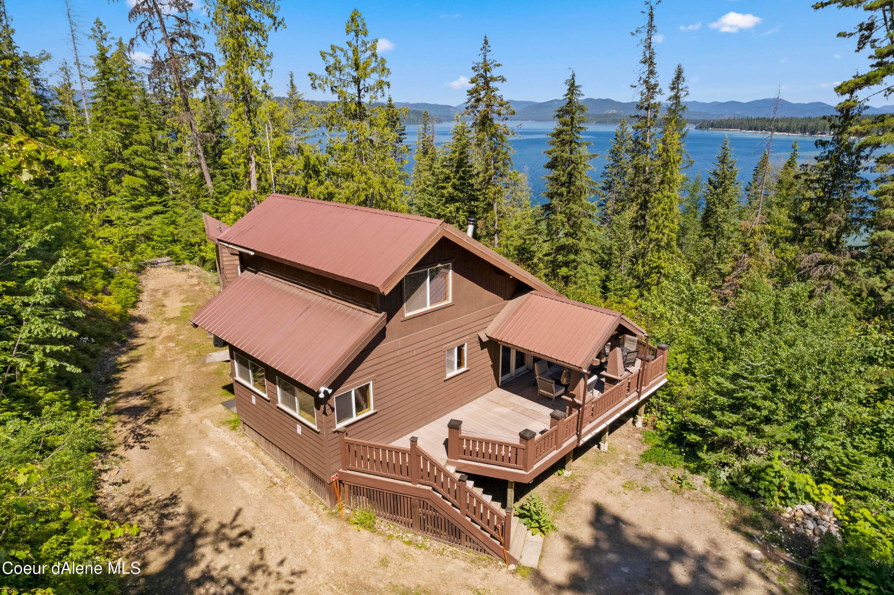 8. Single Family Homes for Sale at 1171 Sherwood Beach Road Coolin, Idaho 83821 United States