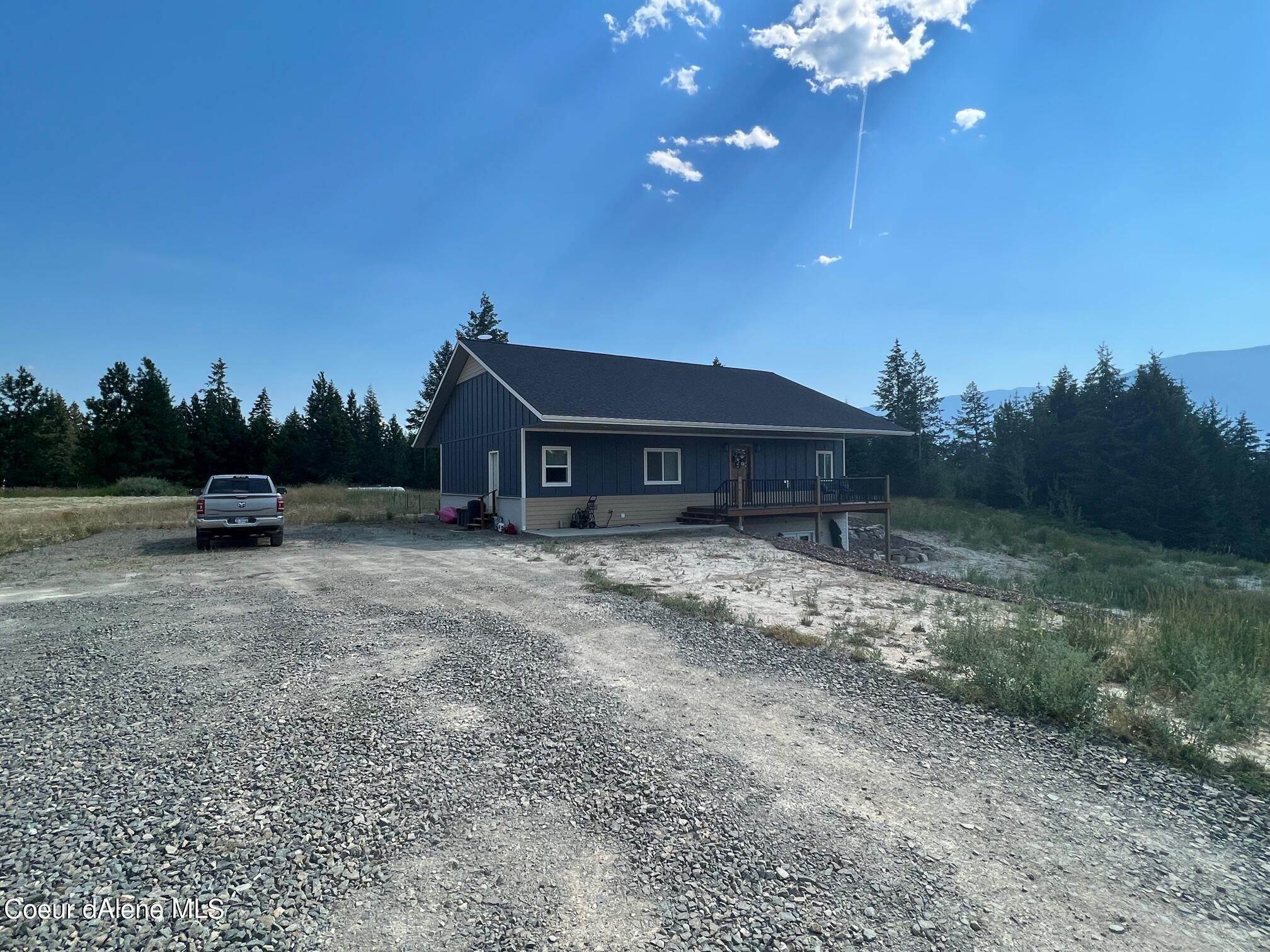 6. Single Family Homes for Sale at 363 Chisolm Hill Road Bonners Ferry, Idaho 83805 United States