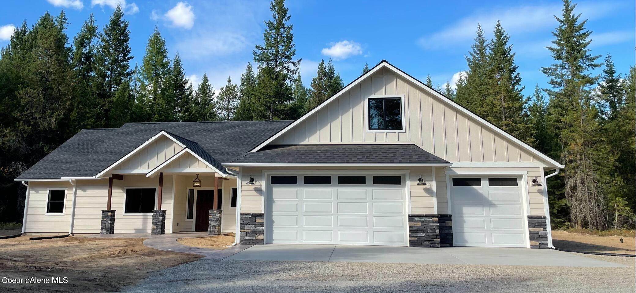 3. Single Family Homes for Sale at L7 BLK 2 SONGBIRD Spirit Lake, Idaho 83869 United States