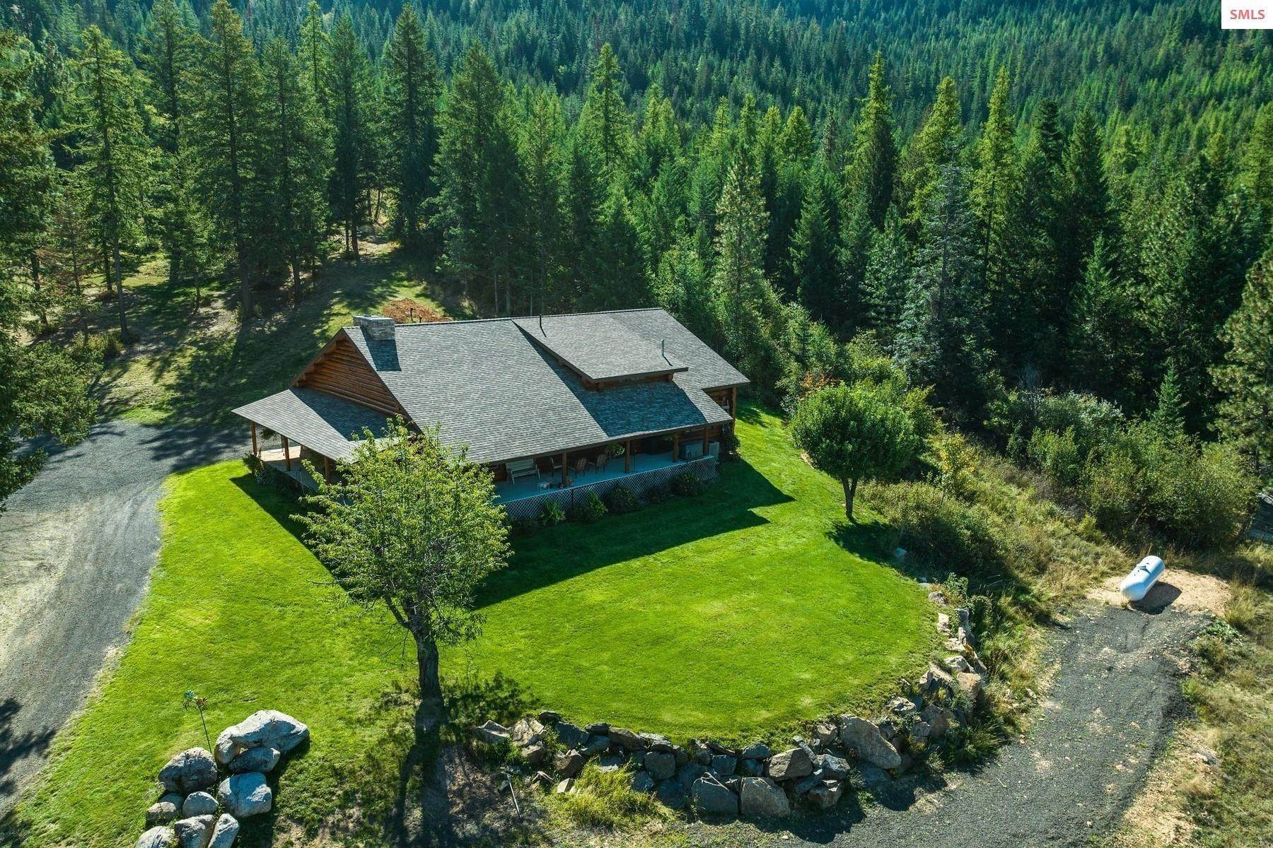 48. Single Family Homes for Sale at 18105 S Hungry Hollow Drive Harrison, Idaho 83833 United States