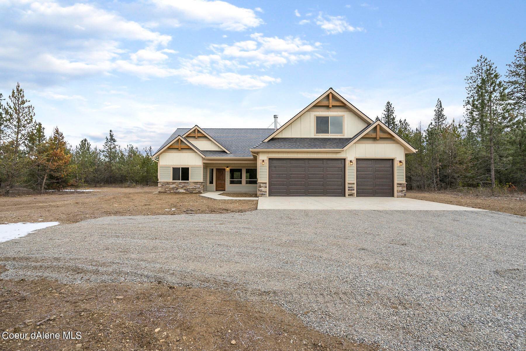 4. Single Family Homes for Sale at 17846 W Palomar Drive Hauser, Idaho 83854 United States