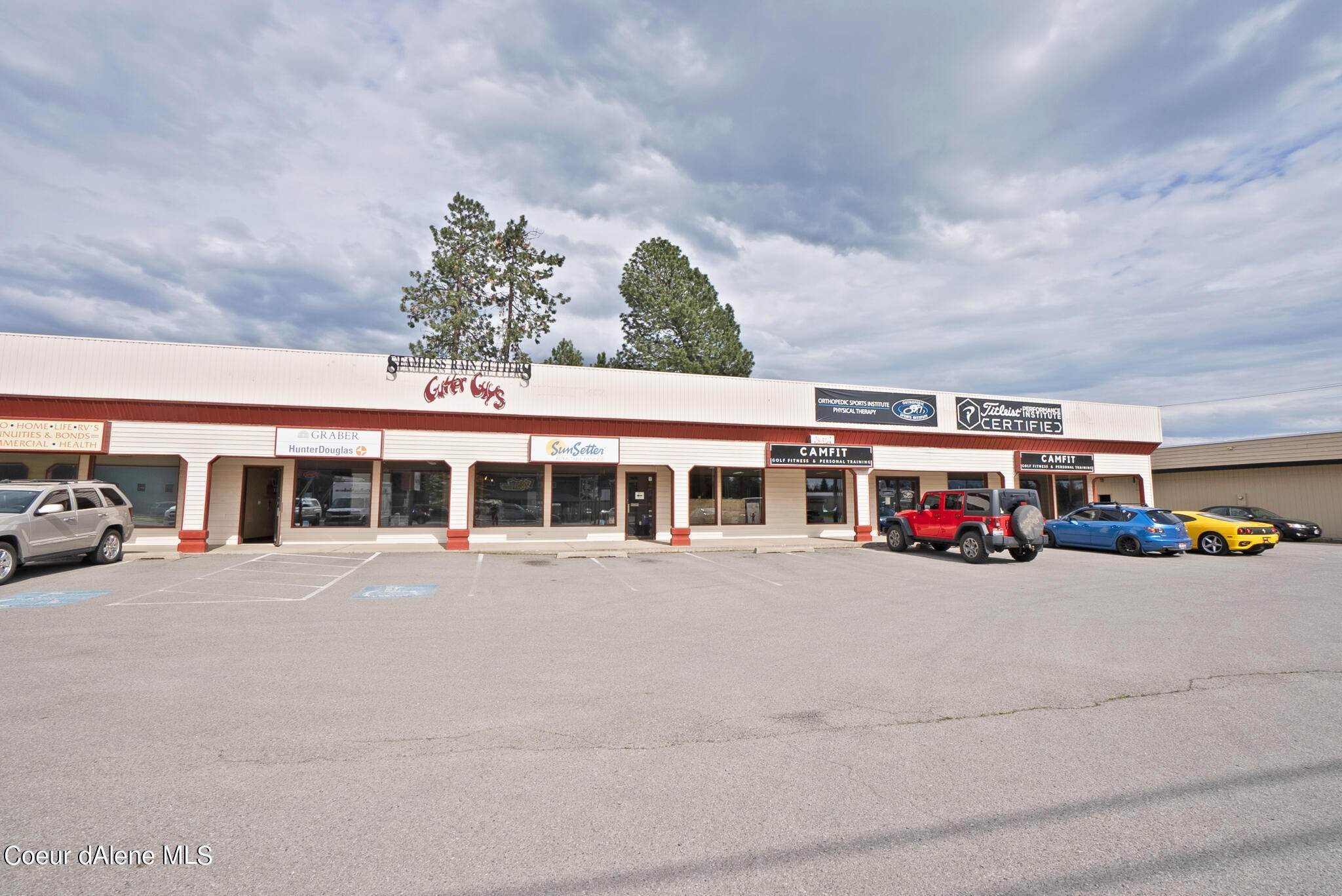Commercial for Sale at 7736 N GOVERNMENT WAY Dalton Gardens, Idaho 83815 United States