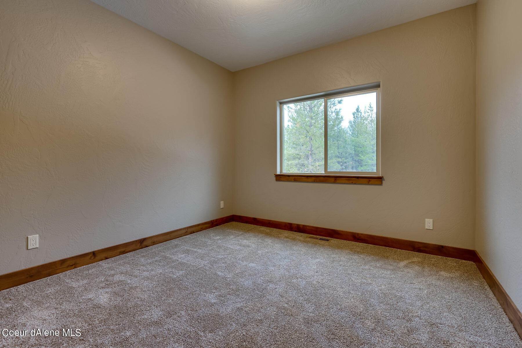 22. Single Family Homes for Sale at L14B1 N Eclipse Road Rathdrum, Idaho 83858 United States
