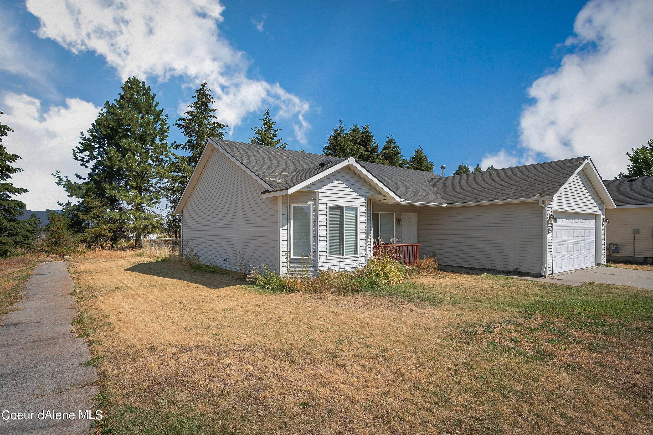 4. Single Family Homes for Sale at 2672 E KNAPP Circle Post Falls, Idaho 83854 United States