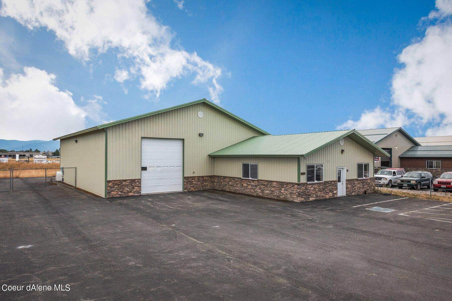 Commercial for Sale at 10106 N Navion Drive Hayden, Idaho 83835 United States