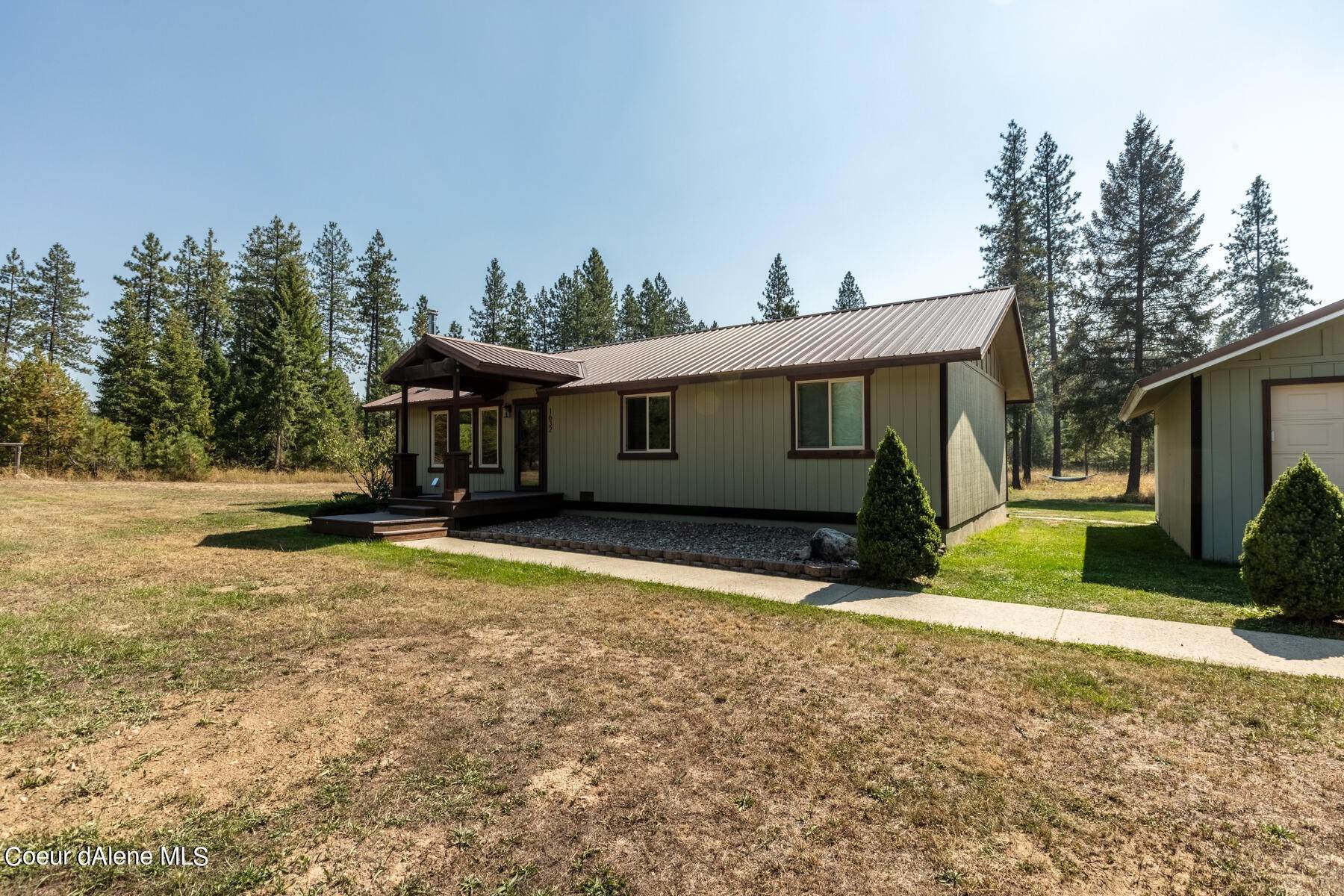 3. Single Family Homes for Sale at 1632 Freeman Lake Road Oldtown, Idaho 83822 United States
