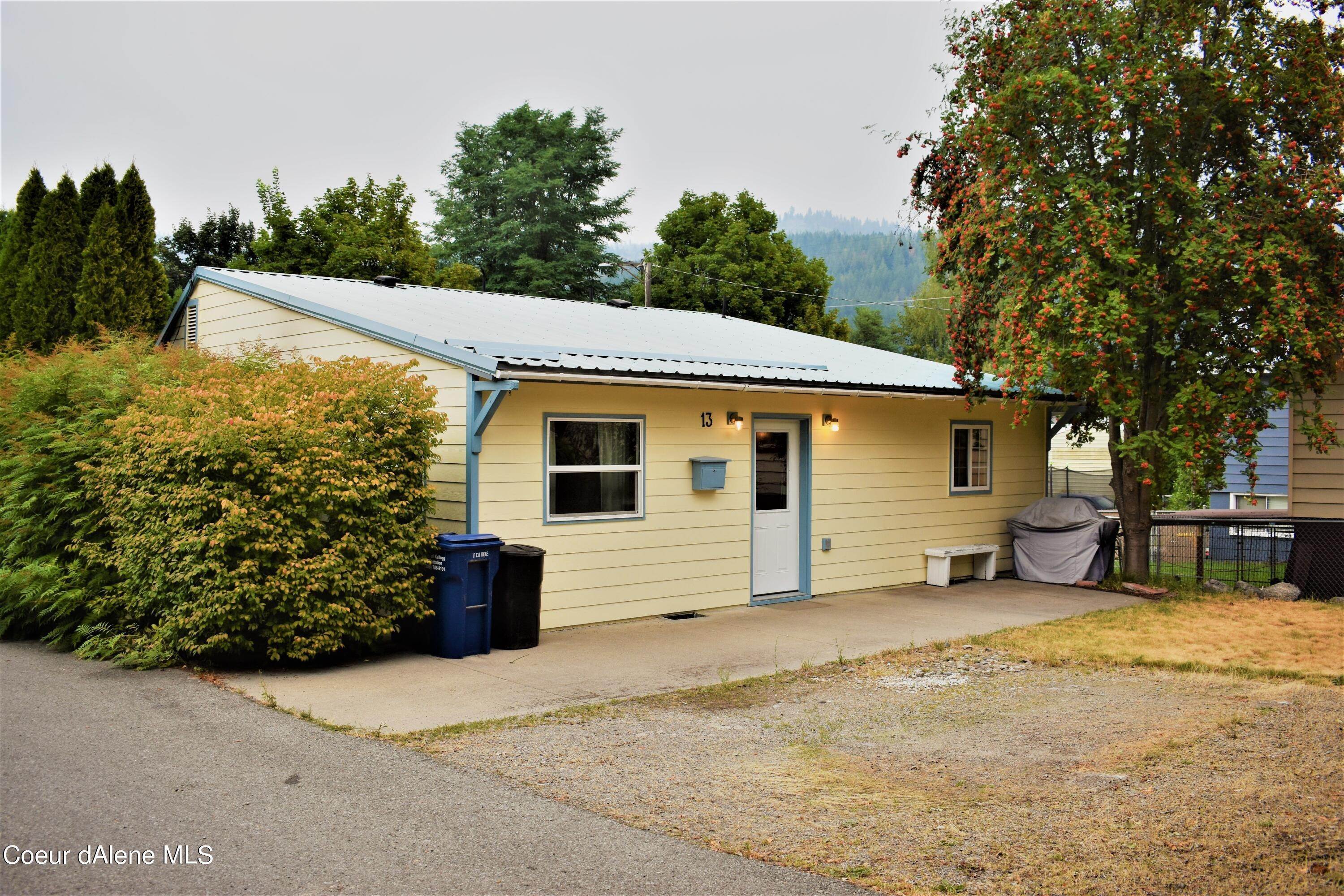 6. Single Family Homes for Sale at 13 Emerson Lane Kellogg, Idaho 83837 United States
