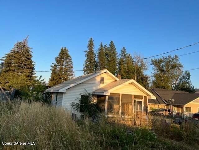 2. Single Family Homes for Sale at 47 7th Street Priest River, Idaho 83856 United States