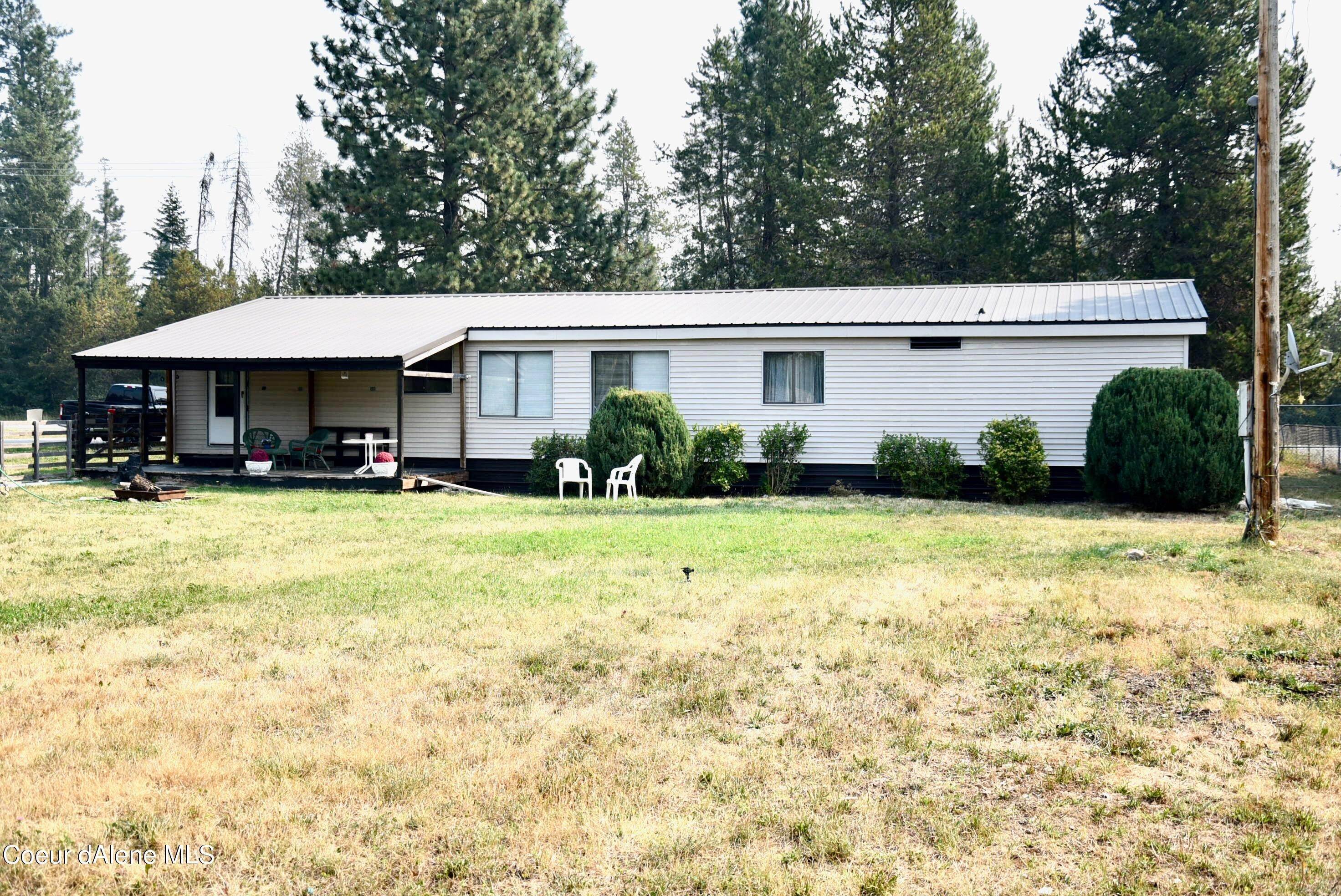 20. Single Family Homes for Sale at 1646 W CAROLINE Drive Rathdrum, Idaho 83858 United States
