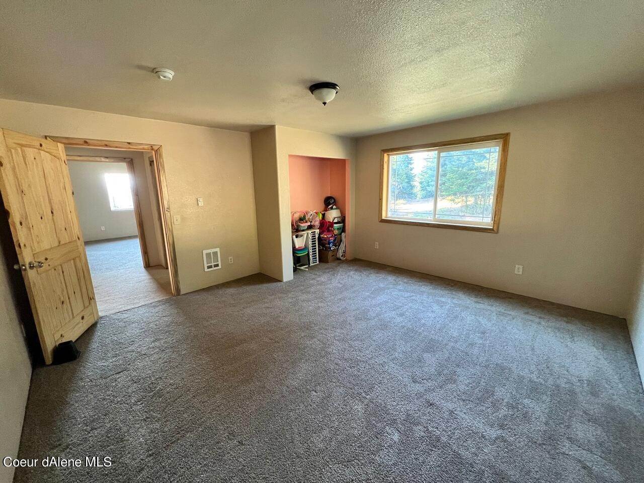 24. Single Family Homes for Sale at 414 Joan's Road Santa, Idaho 83866 United States