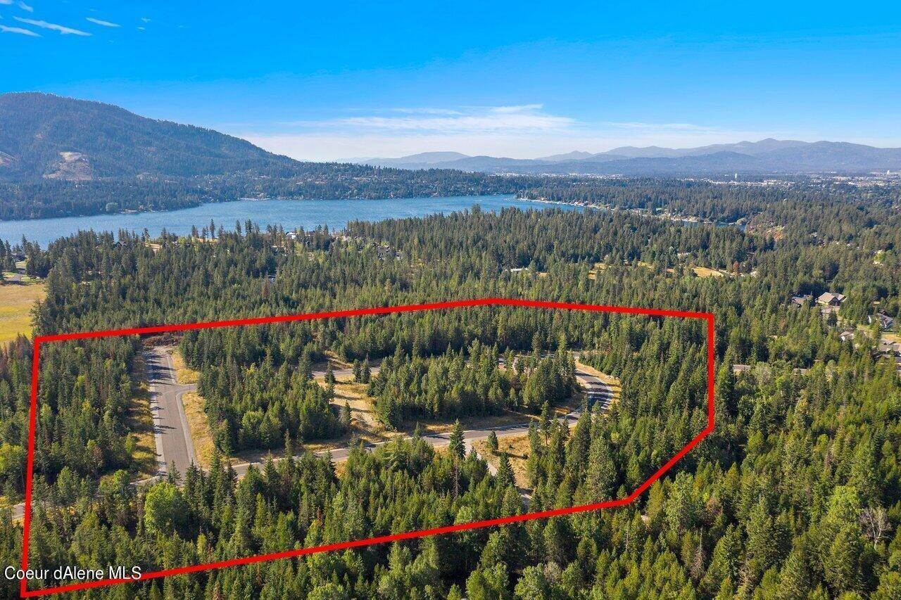 46. Single Family Homes for Sale at Lot 2 Block 6 Vulpine Lane Hayden, Idaho 83835 United States