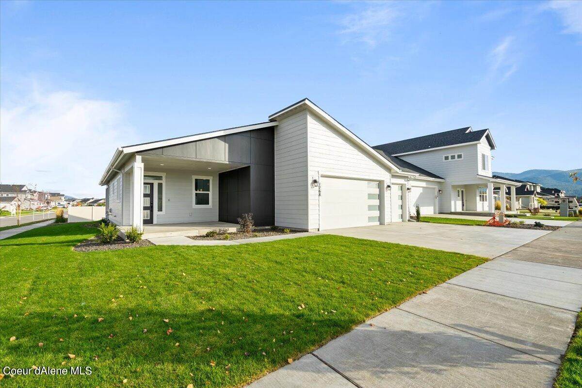 3. Single Family Homes for Sale at 1768 N BENHAM Street Post Falls, Idaho 83854 United States