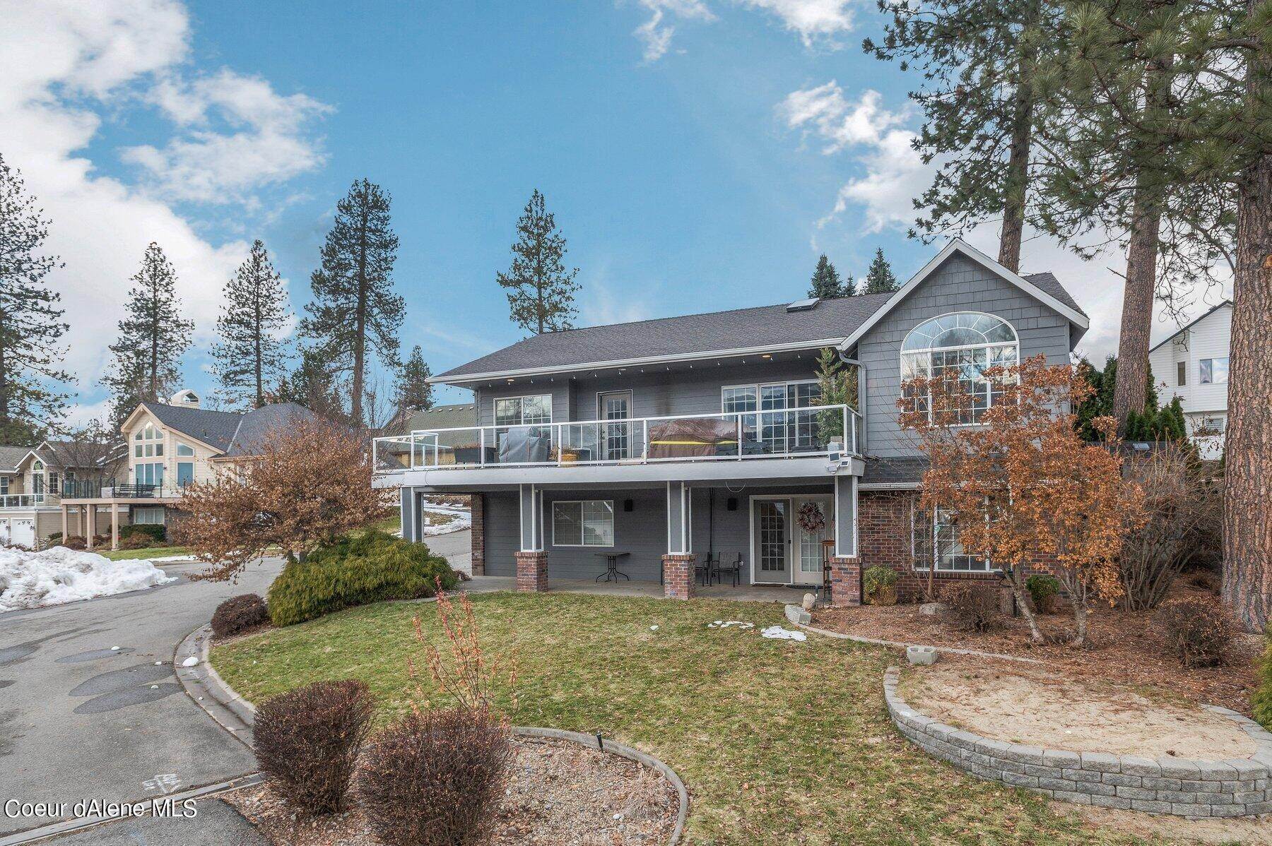 1. Single Family Homes for Sale at 315 Coho Road Post Falls, Idaho 83854 United States